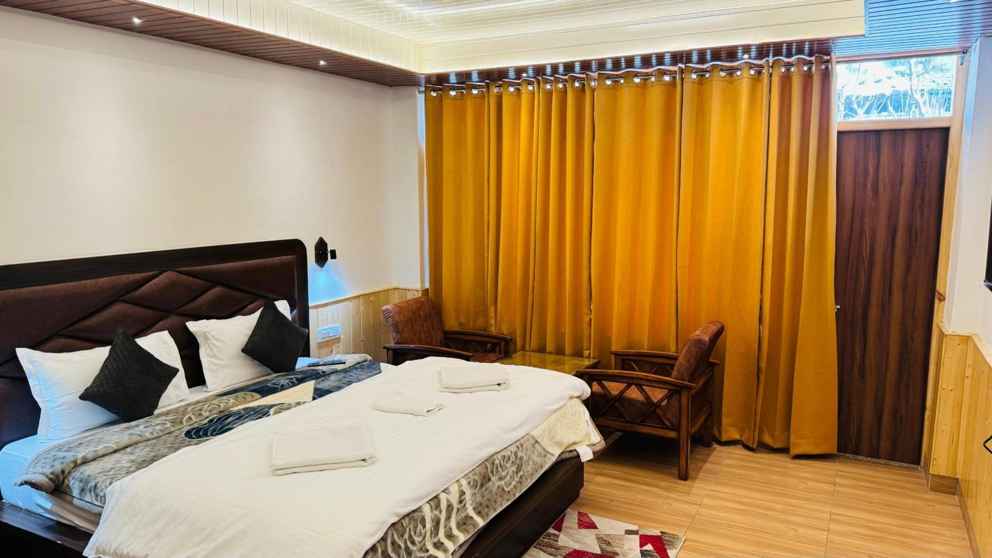 The Midnight Garden Manali Hotel ภายนอก รูปภาพ
