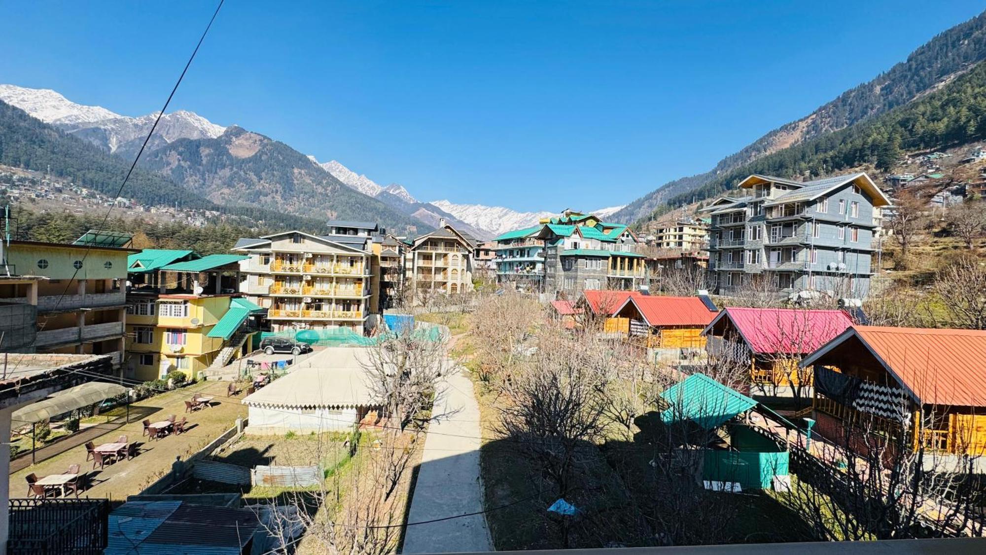 The Midnight Garden Manali Hotel ภายนอก รูปภาพ
