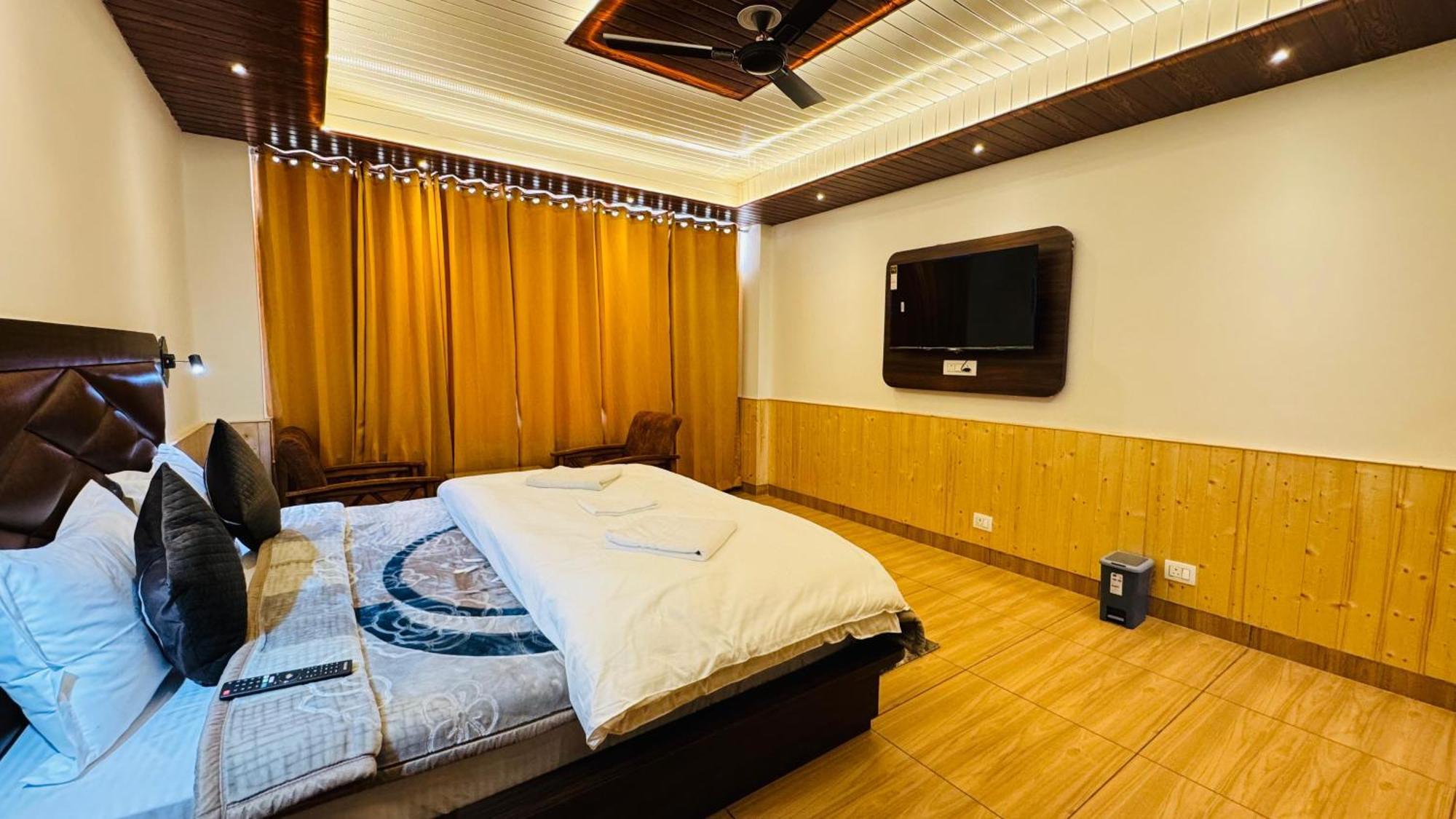 The Midnight Garden Manali Hotel ภายนอก รูปภาพ